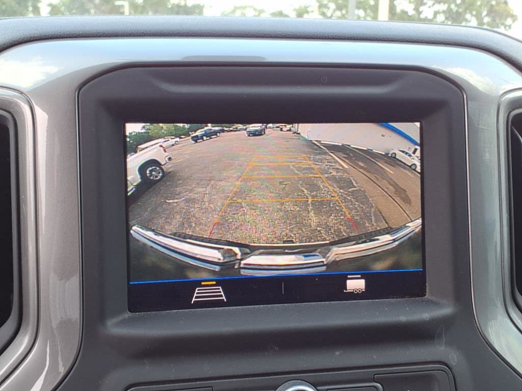 Used 2023 GMC Sierra 2500 Pro w/ Convenience Package image 9