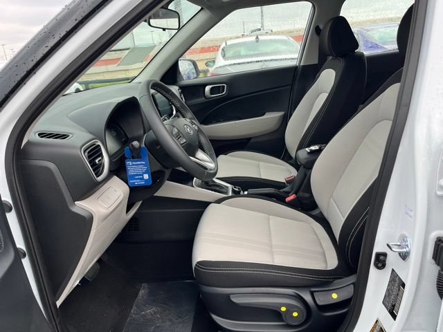 New 2026 Hyundai Venue SEL FWD image 15