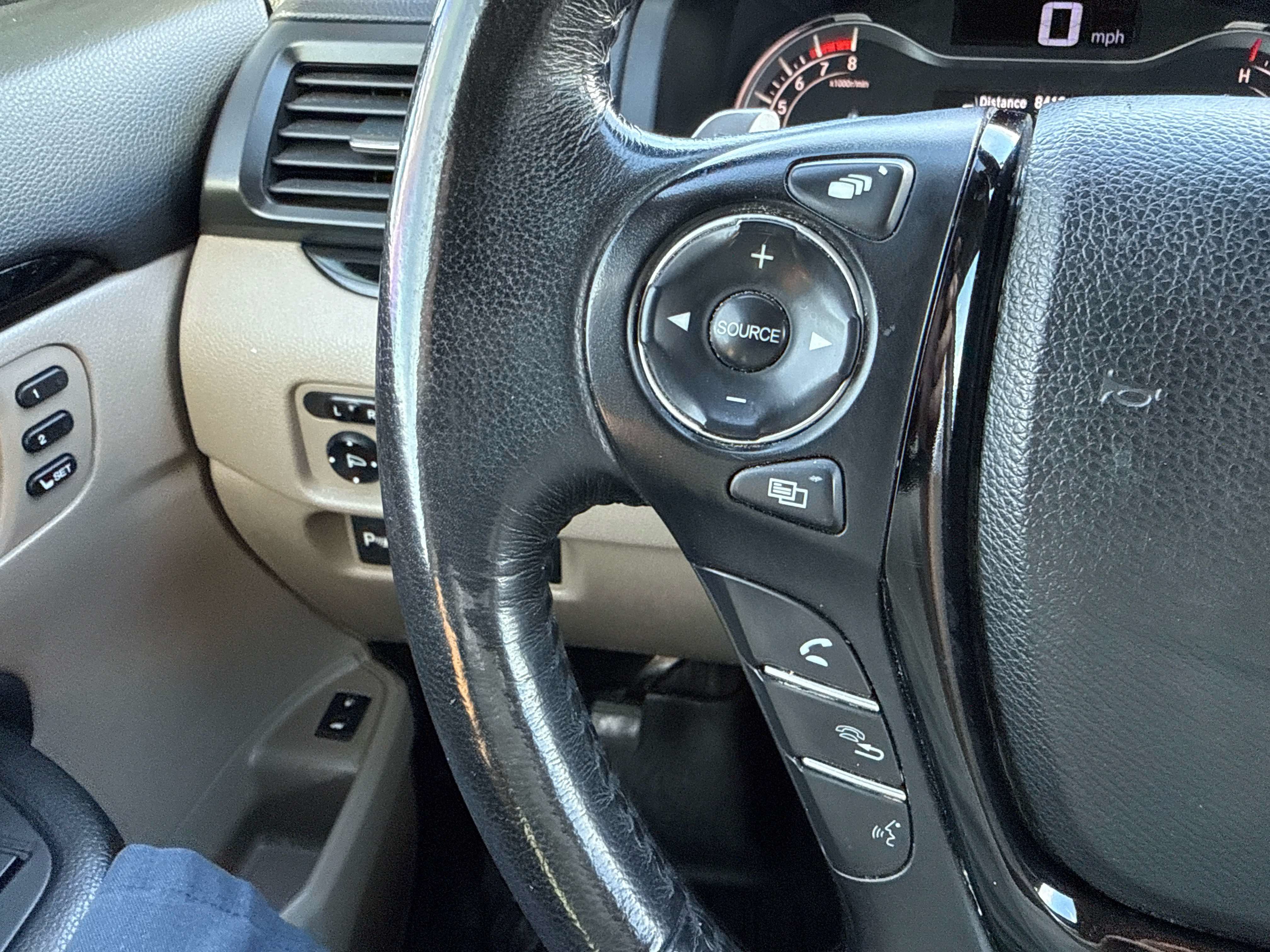 Used 2016 Honda Pilot Touring image 26