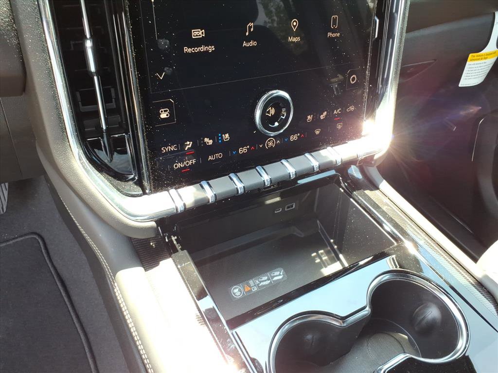 New 2026 GMC Yukon Elevation w/ Elevation Premium Package AWD/4WD image 14
