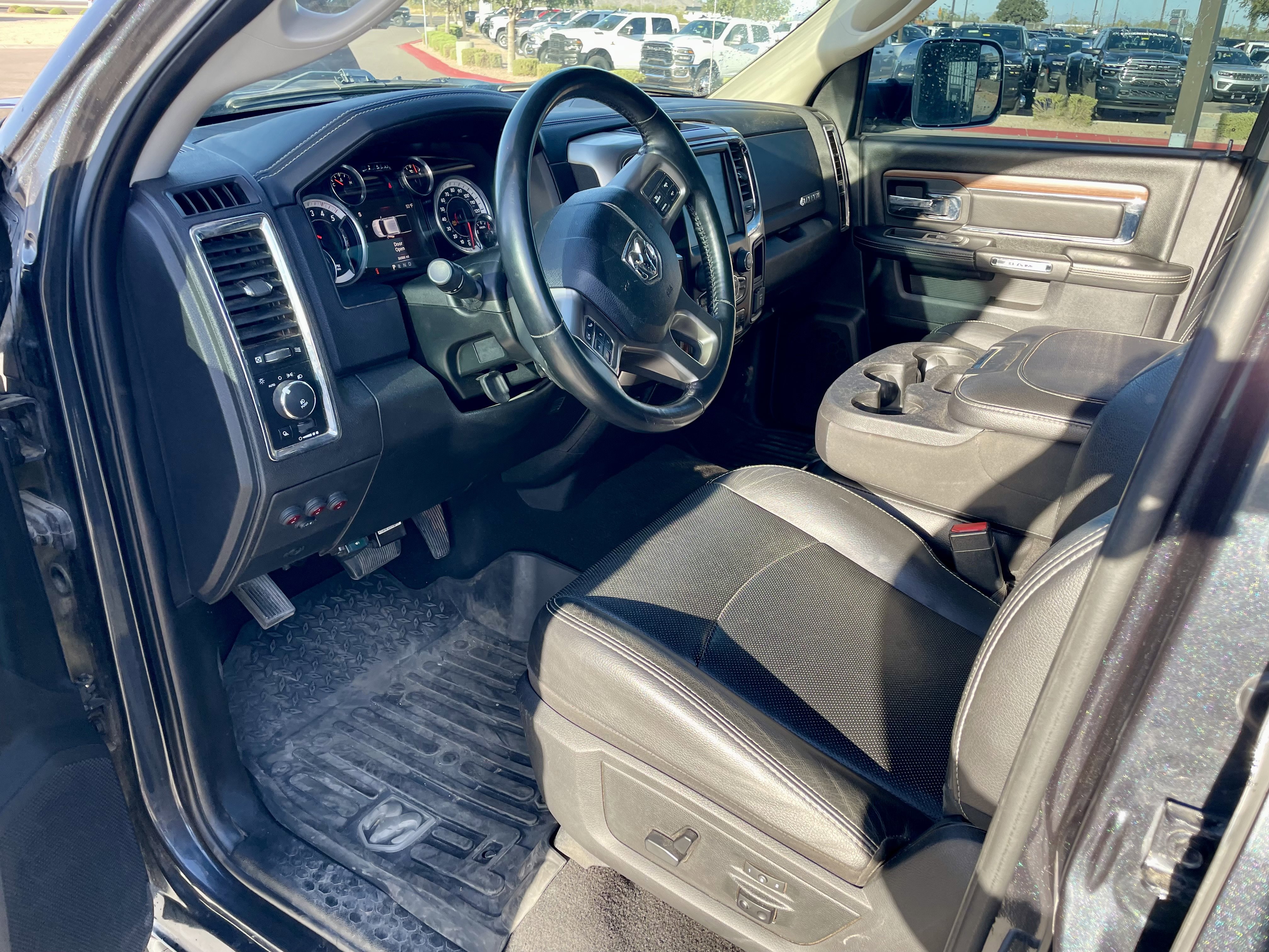 Used 2016 RAM 2500 Laramie w/ Cold Weather Group image 10