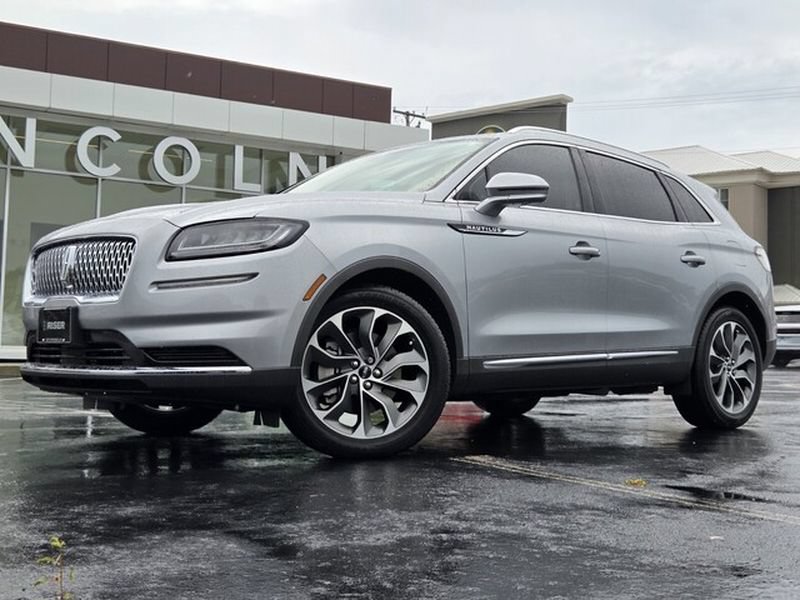 Used 2023 Lincoln Nautilus Reserve FWD image 25
