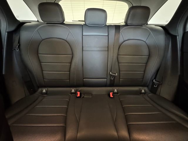 Used 2022 Mercedes-Benz GLC 300 image 7