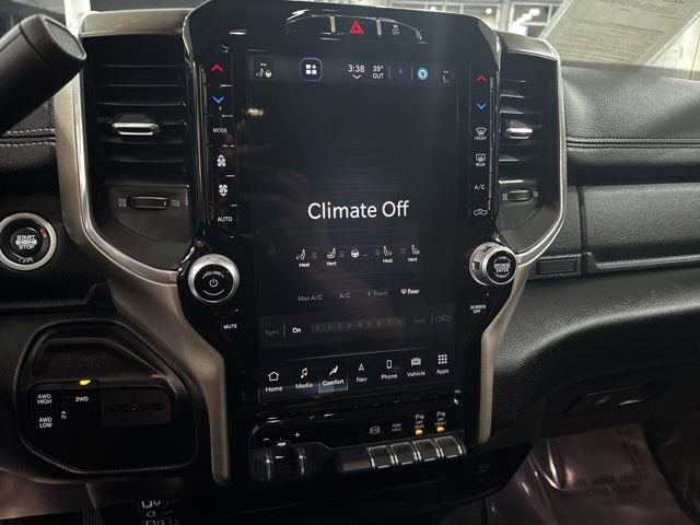 Used 2024 RAM 2500 Laramie image 19