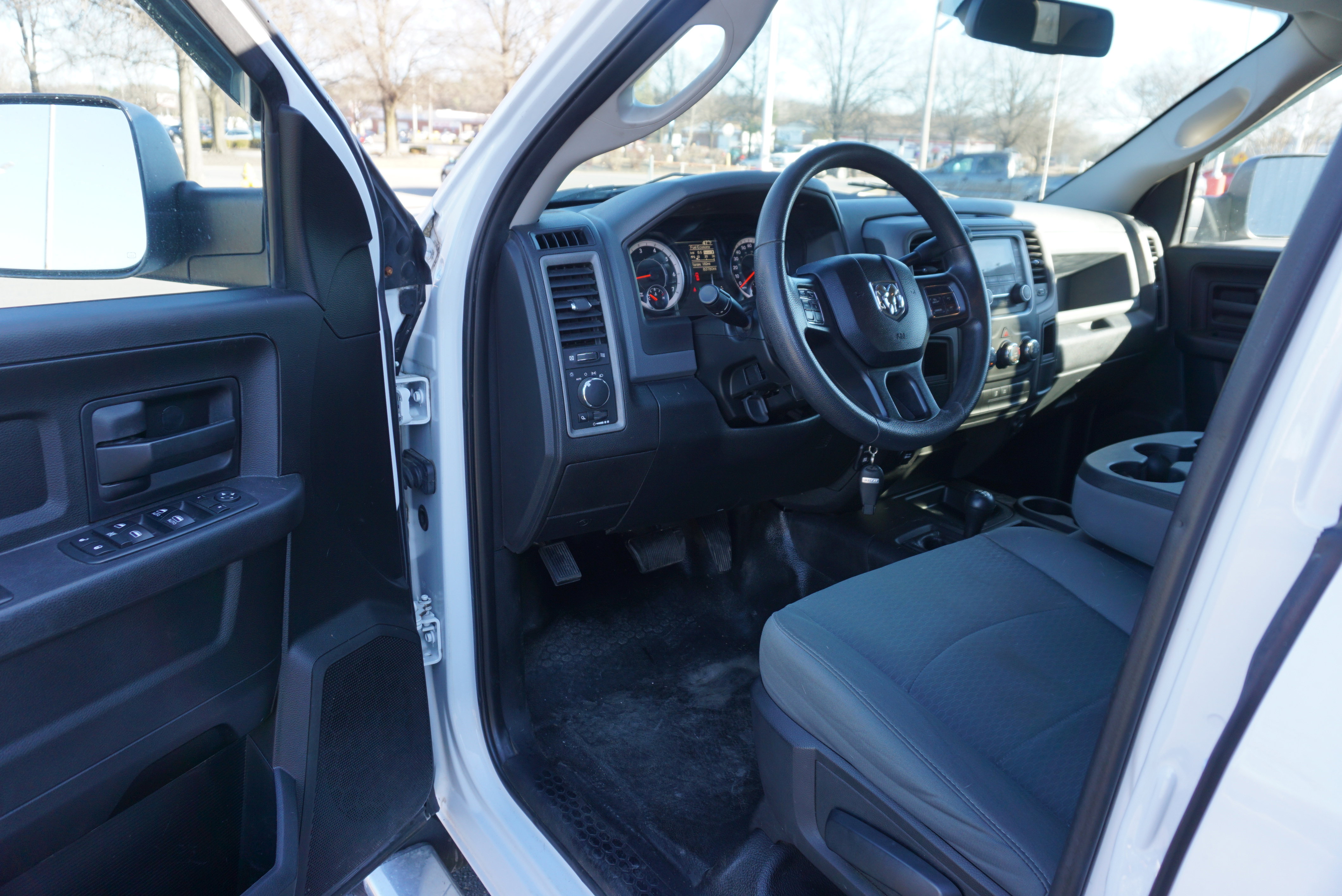 Used 2018 RAM 3500 Tradesman w/ Chrome Appearance Group image 7