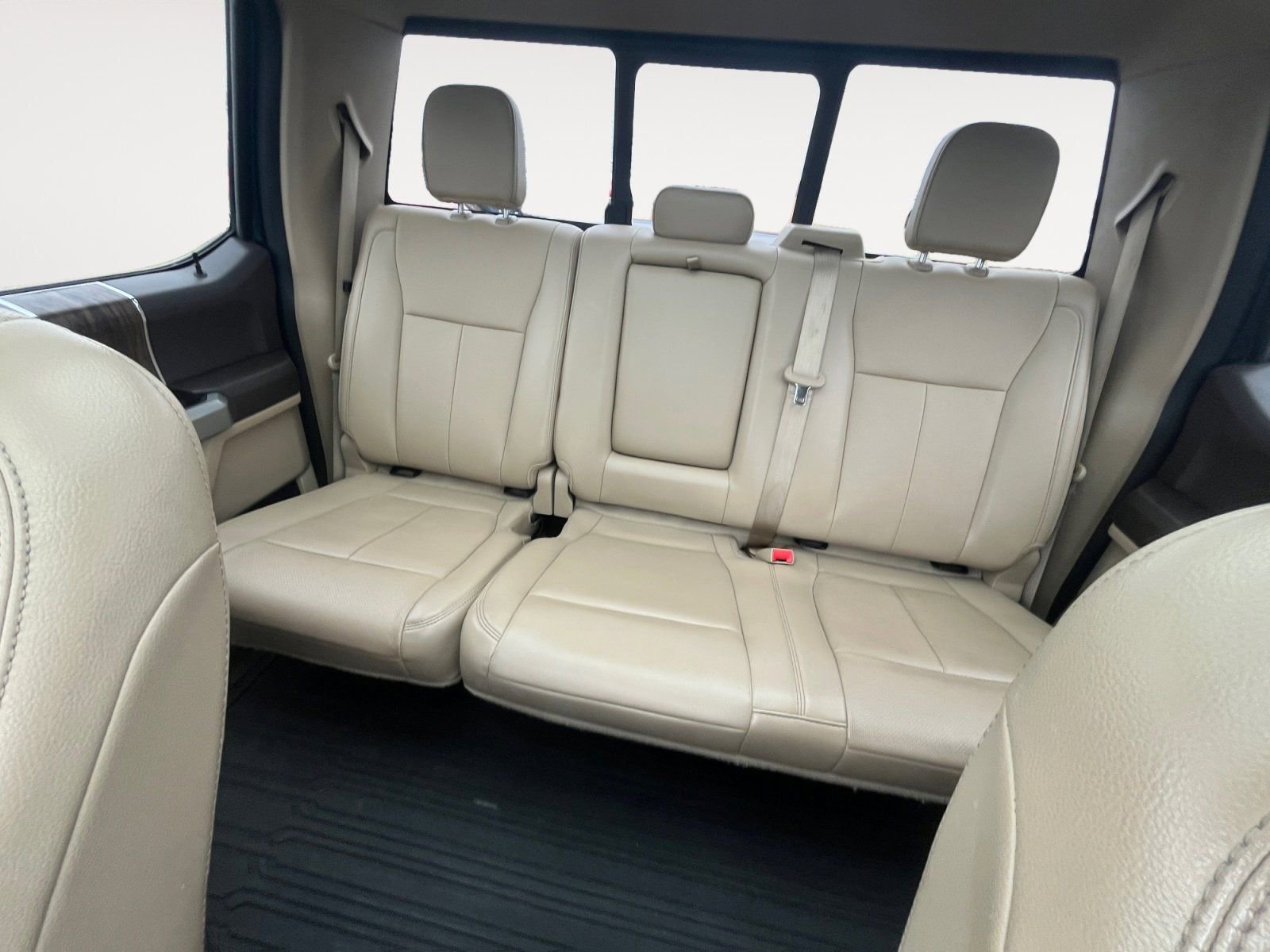 Used 2018 Ford F150 Lariat w/ Equipment Group 502A Luxury image 13