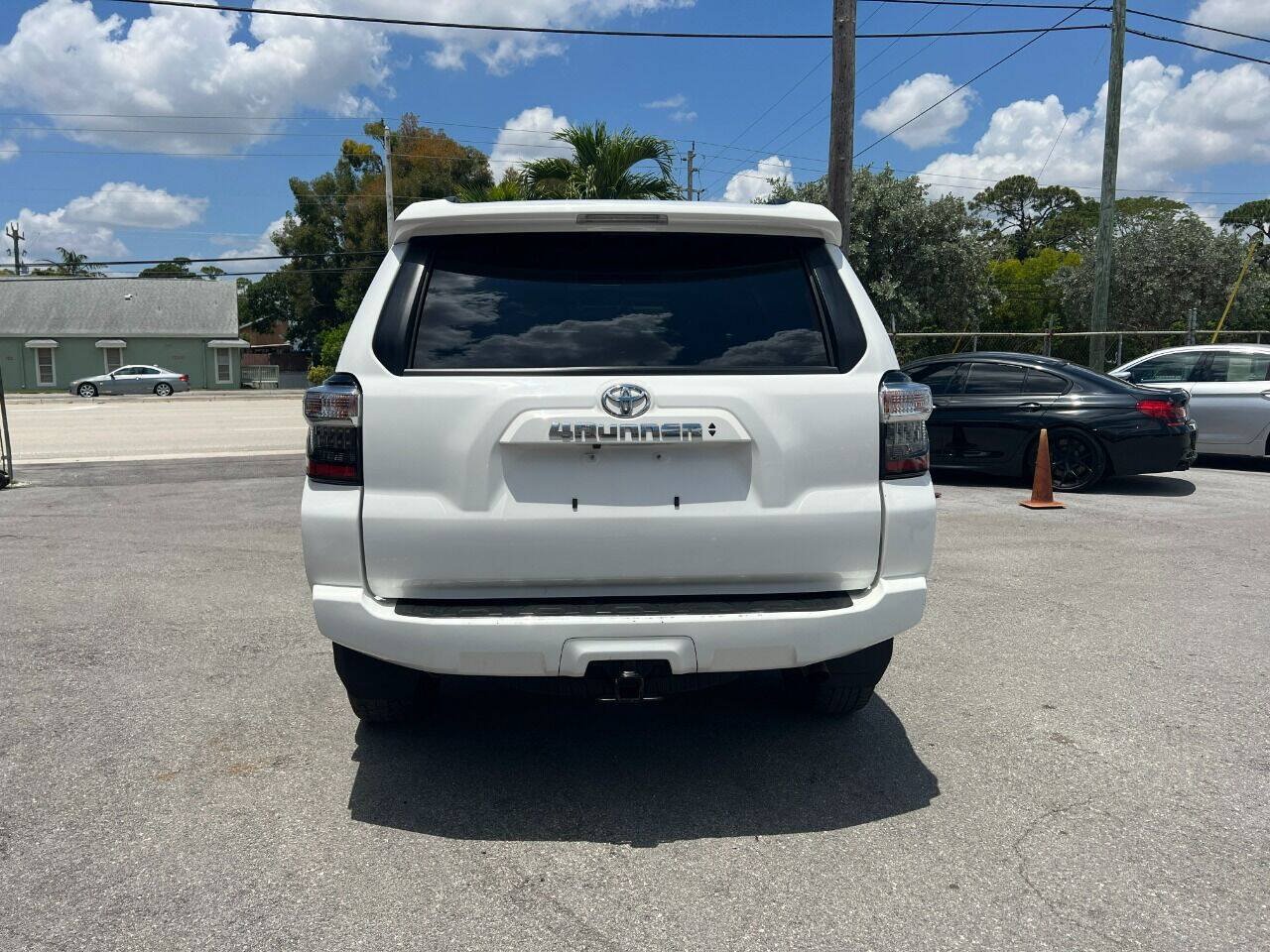 Used 2022 Toyota 4Runner SR5 Premium w/ Moonroof Package RWD image 6