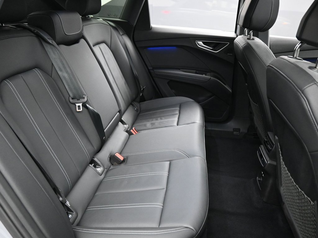 Used 2023 Audi Q4 e-tron Premium Plus w/ Premium Plus image 32