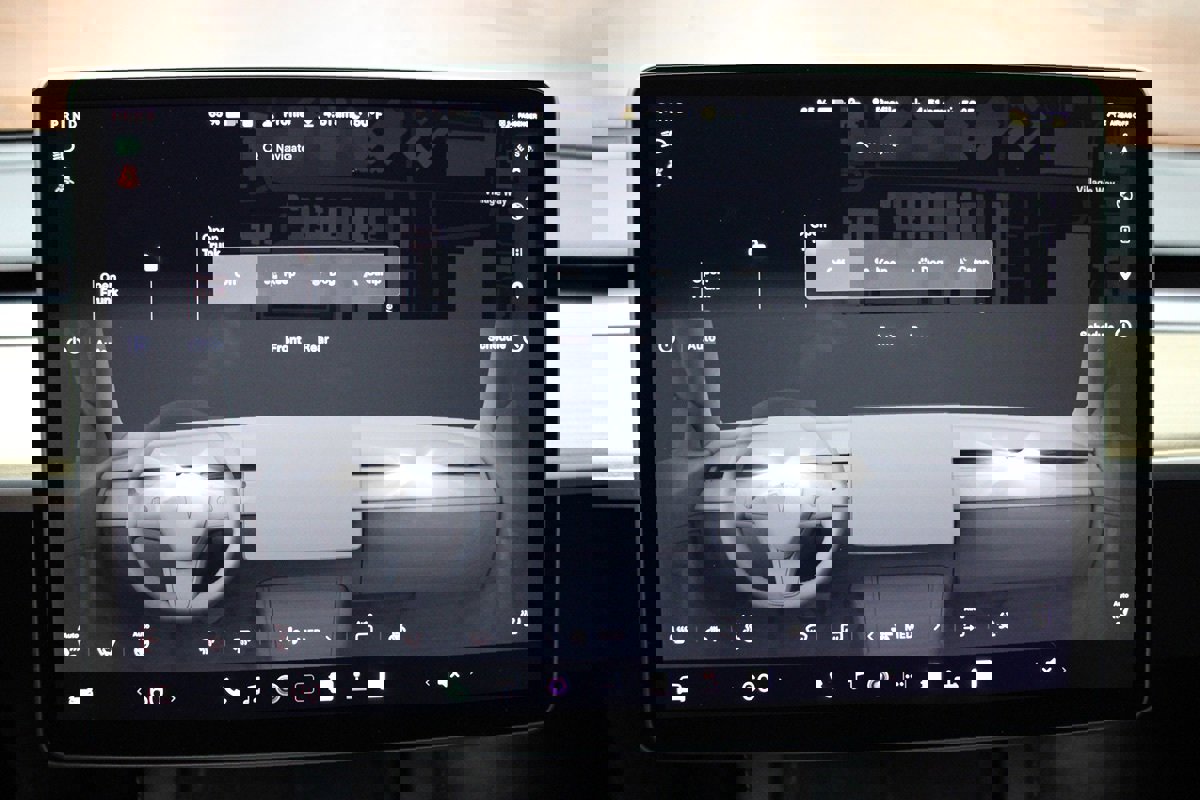 Used 2023 Tesla Model Y Long Range image 49