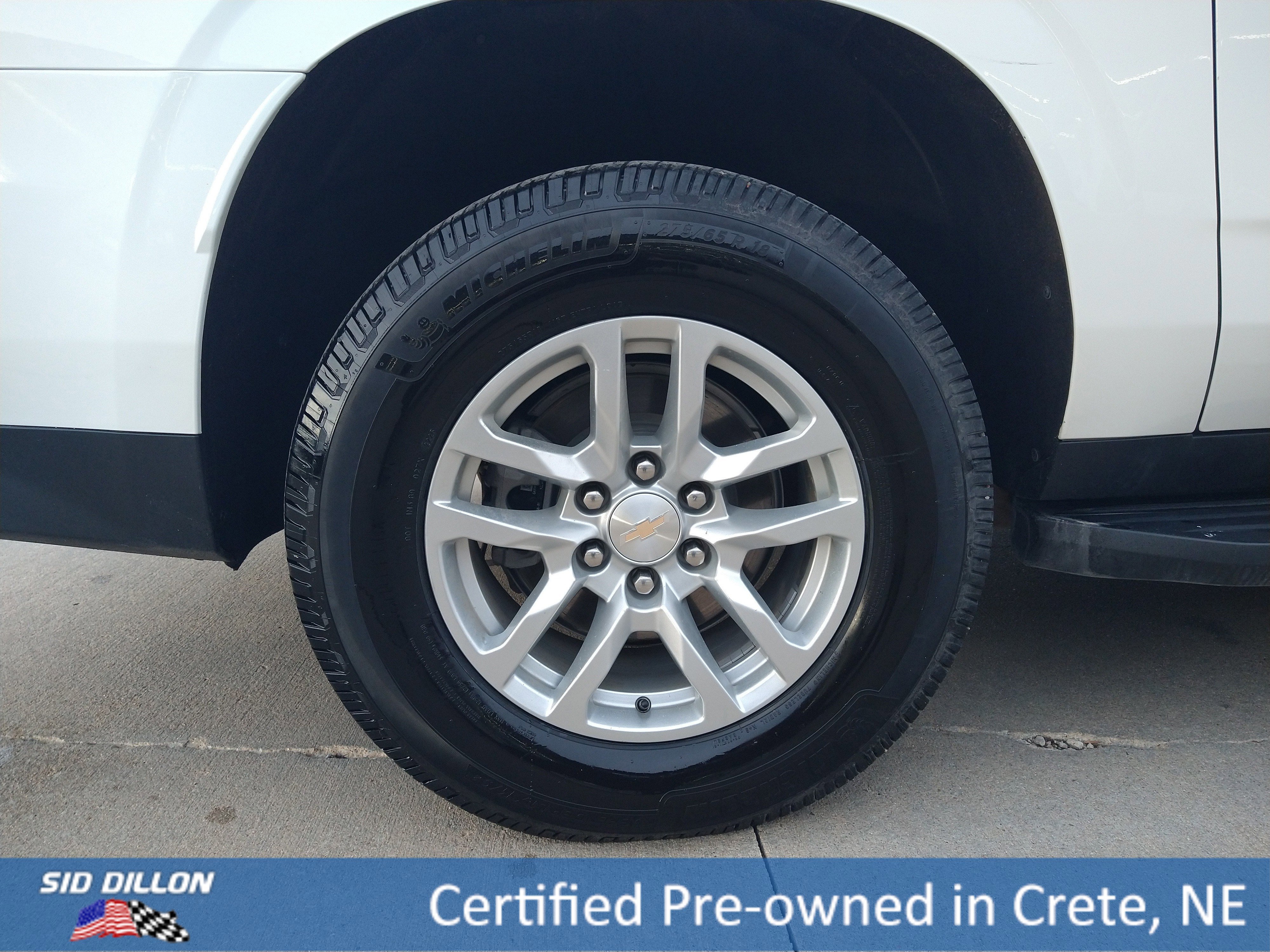 Used 2023 Chevrolet Suburban LT w/ Luxury Package image 13