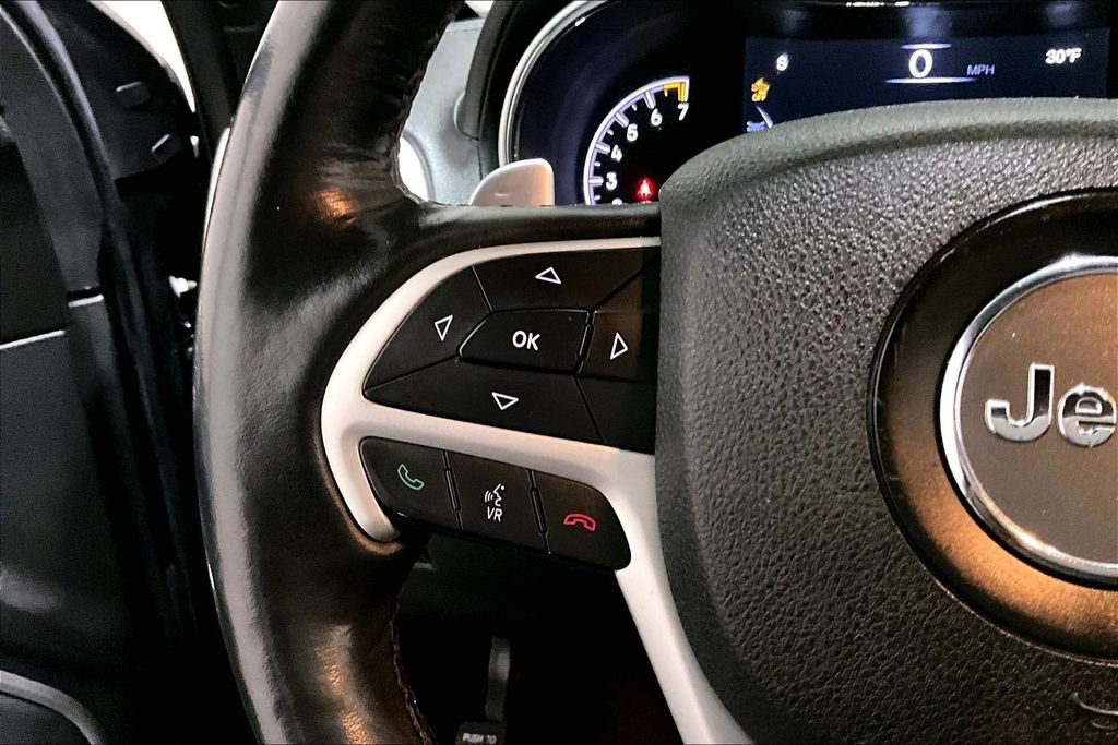 Used 2015 Jeep Grand Cherokee Overland w/ Advanced Technology Group image 11