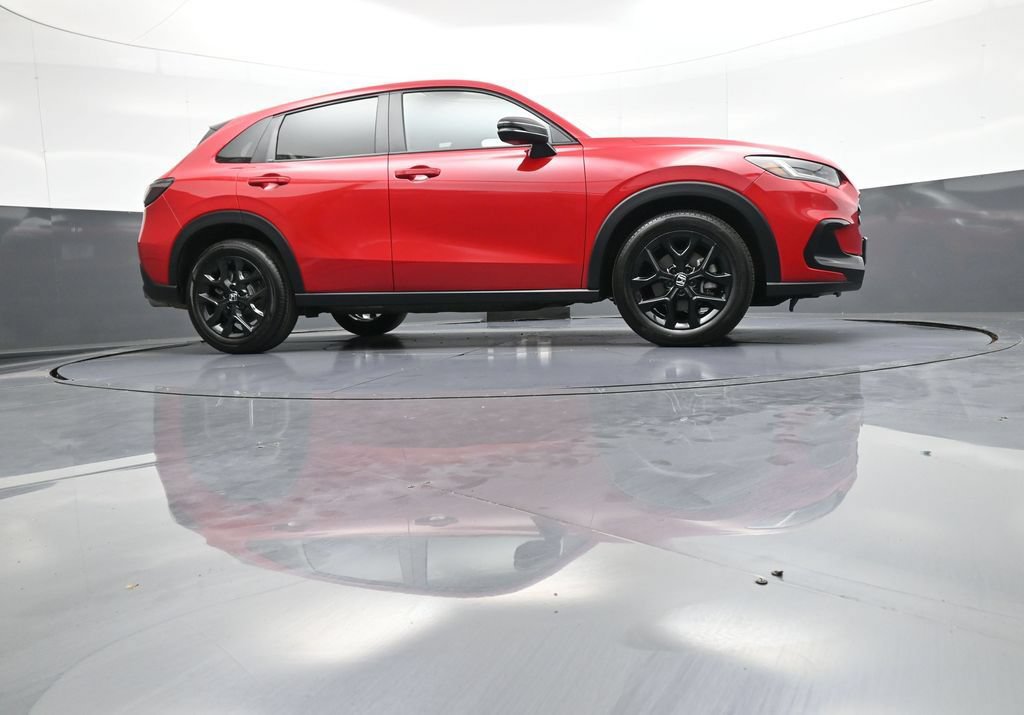 Certified 2025 Honda HR-V Sport image 27