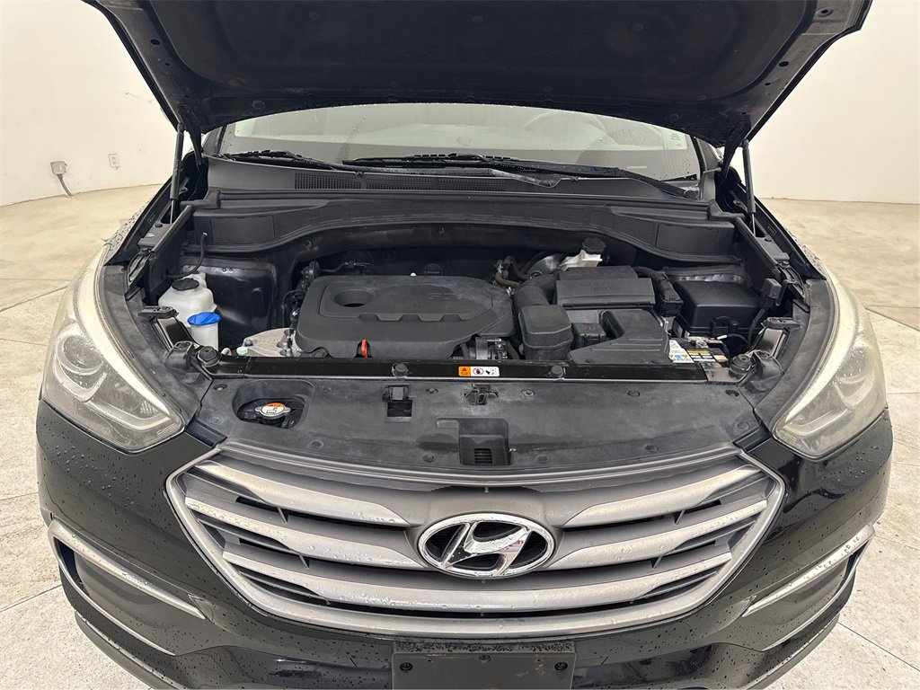 Used 2018 Hyundai Santa Fe Sport image 16