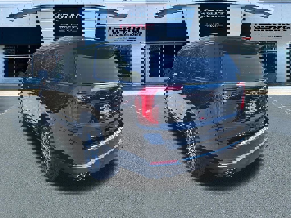 New 2025 GMC Yukon XL Denali w/ Sun & Power Step Package image 5