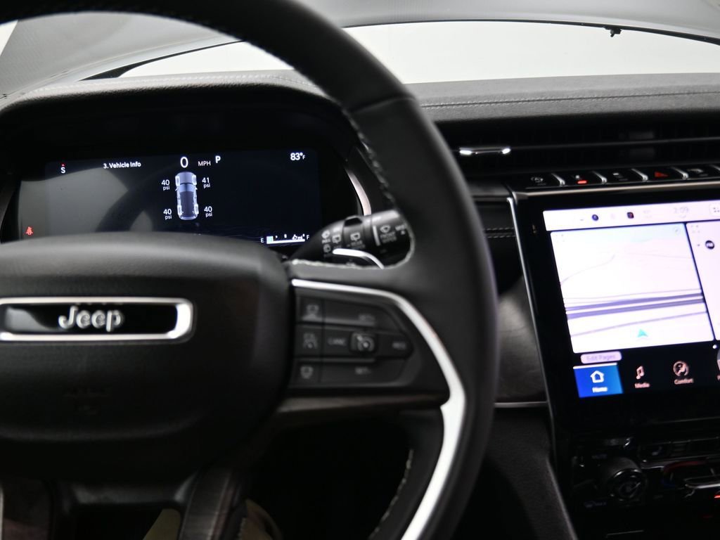 New 2025 Jeep Grand Cherokee Limited image 19