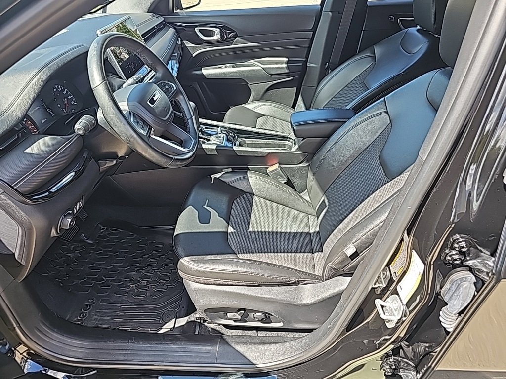 Certified 2022 Jeep Compass Altitude w/ Convenience Group image 2