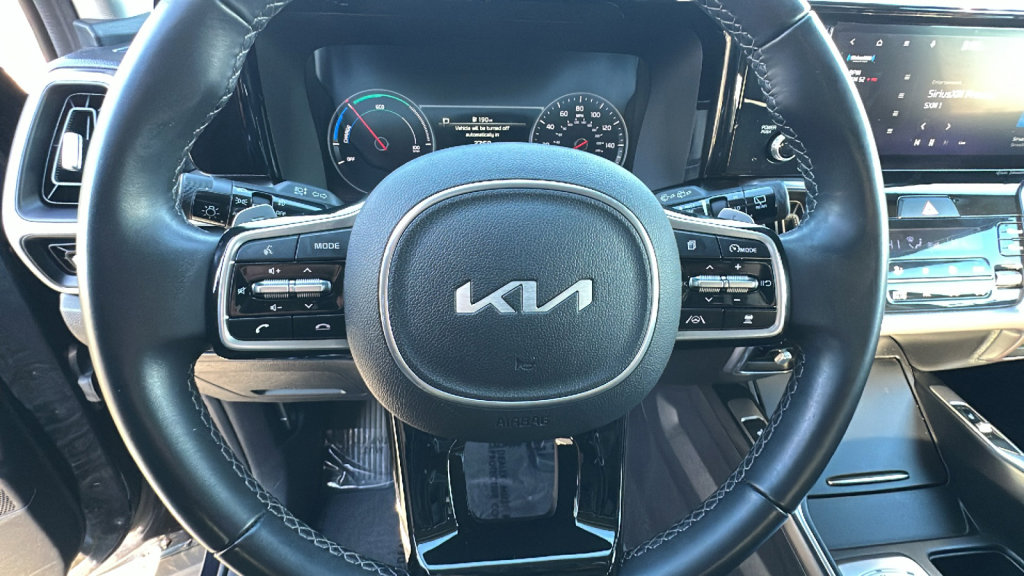 Used 2023 Kia Sorento EX image 18