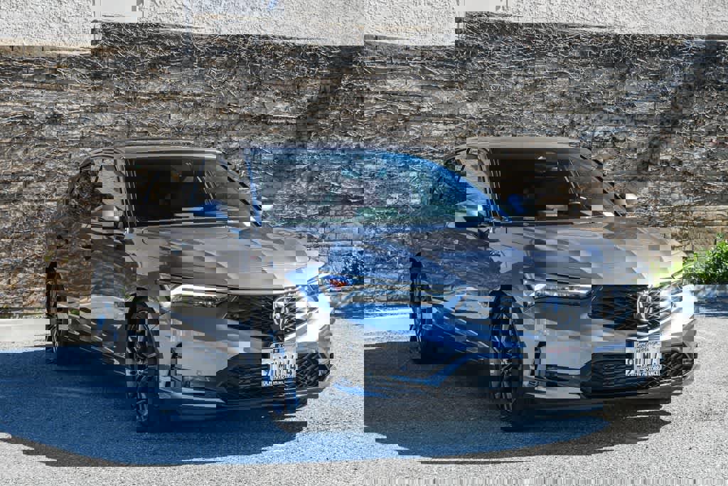 Used 2024 Acura Integra A-Spec image 3