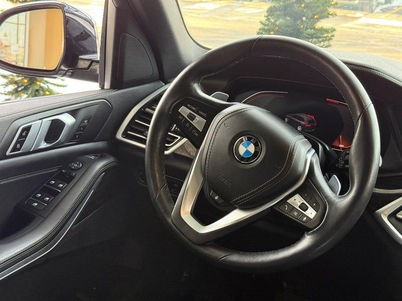 Used 2021 BMW X5 xDrive40i w/ Convenience Package AWD/4WD image 12