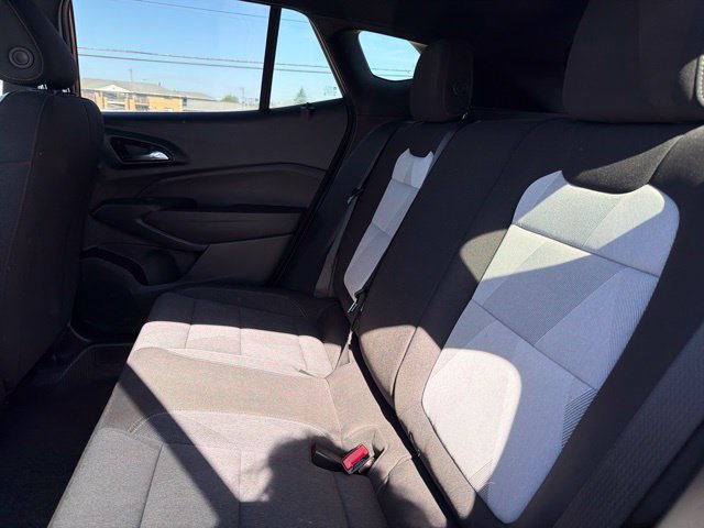 Used 2024 Chevrolet Trax RS FWD image 18