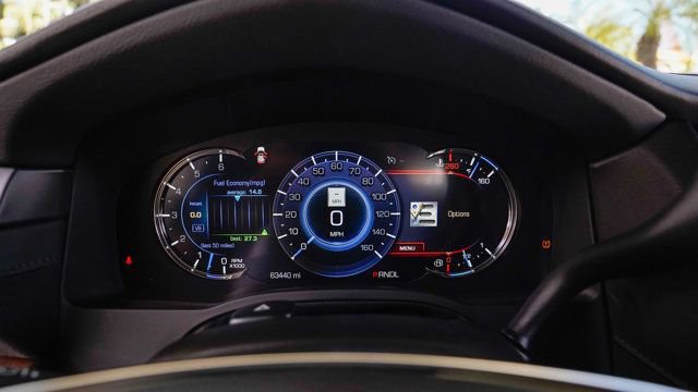 Used 2019 Cadillac Escalade ESV Premium Luxury RWD image 49