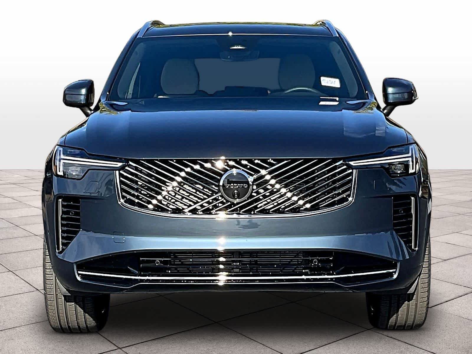 New 2026 Volvo XC90 B6 Plus w/ Protection Package Premier image 5