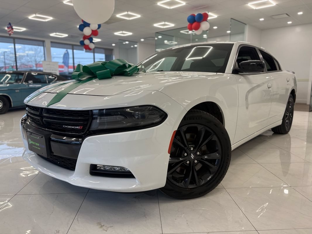 Used 2020 Dodge Charger SXT w/ Blacktop Package AWD/4WD image 1