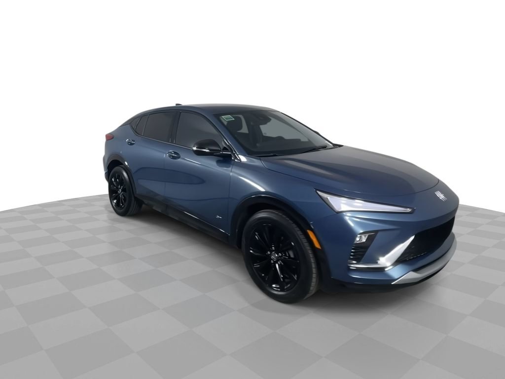 Used 2025 Buick Envista Sport Touring w/ Convenience II Package image 2