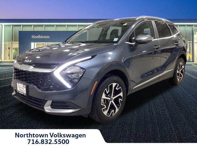 Used 2023 Kia Sportage EX image 3