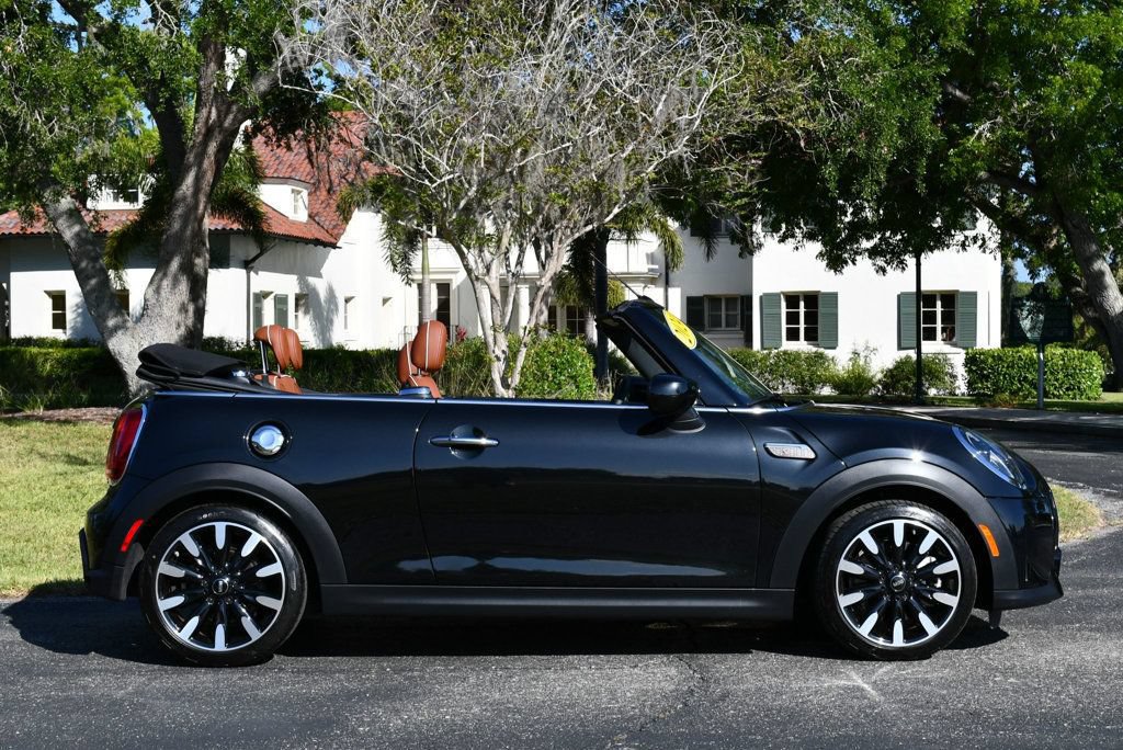 Used 2024 MINI Cooper S w/ Signature Upholstery Package FWD image 7
