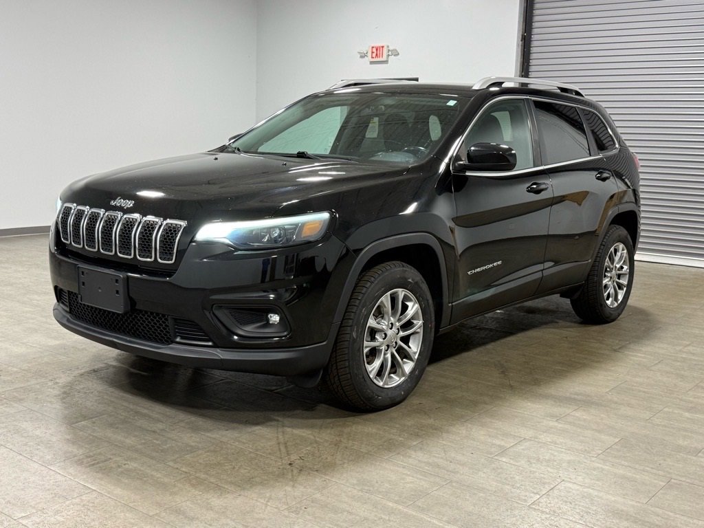 Used 2019 Jeep Cherokee Latitude Plus image 8