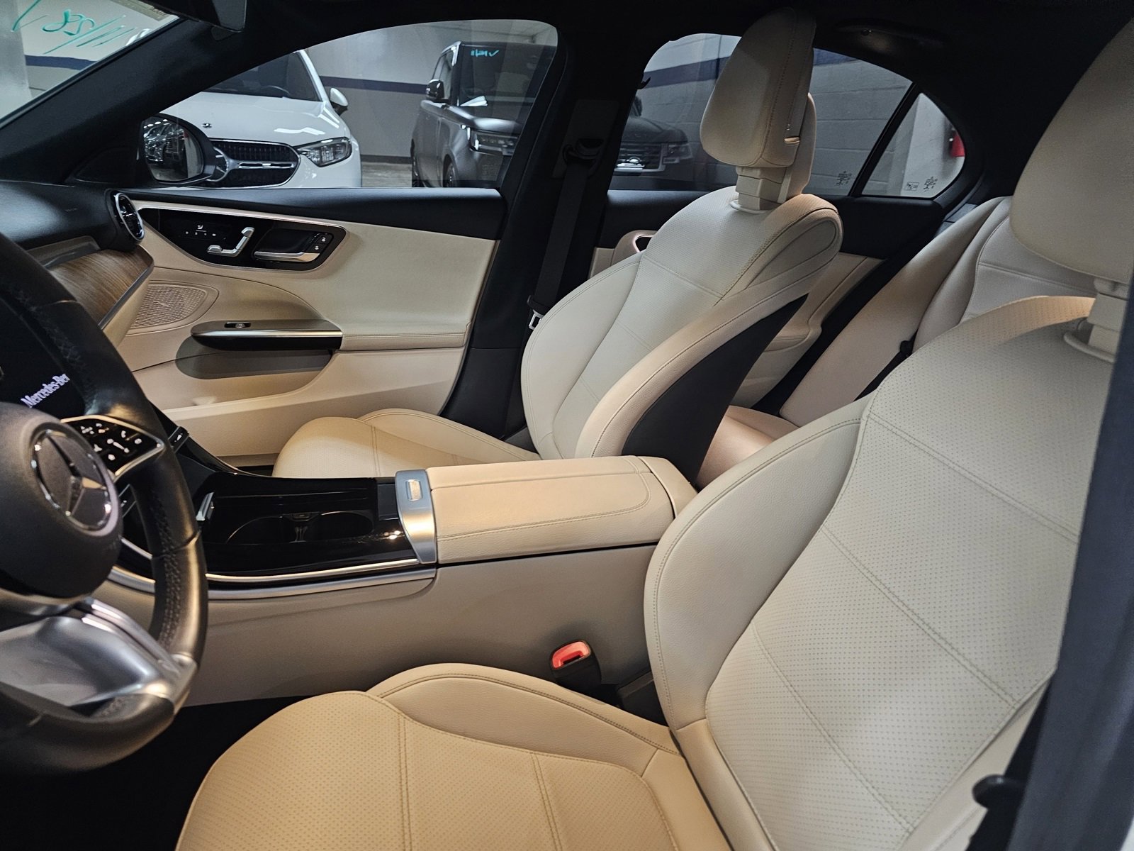 Used 2023 Mercedes-Benz C 300 Sedan image 6