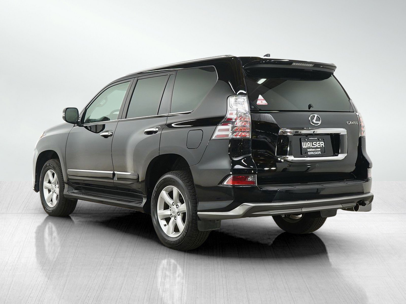 Used 2019 Lexus GX 460 image 3