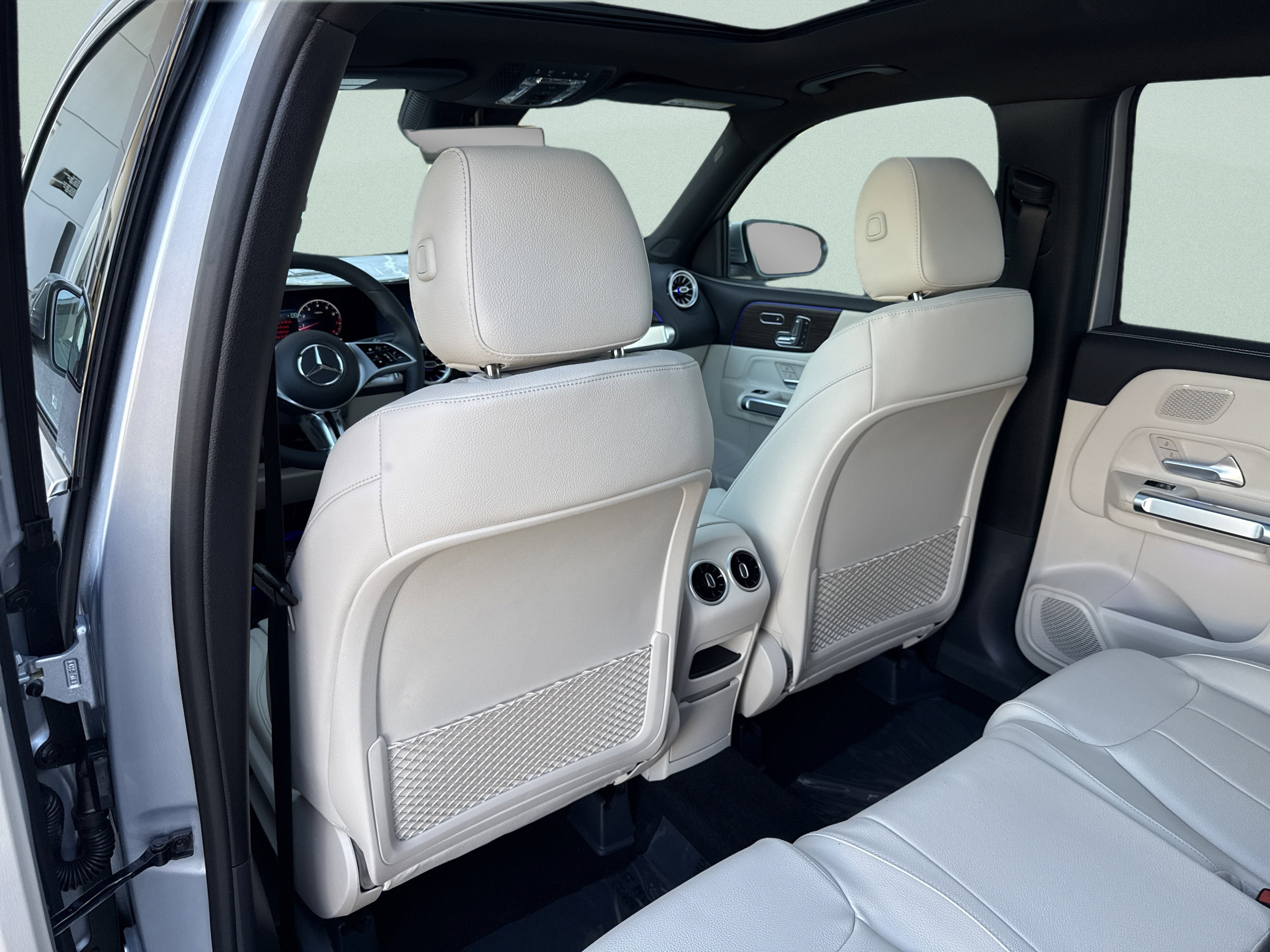 New 2026 Mercedes-Benz GLB 250 image 41