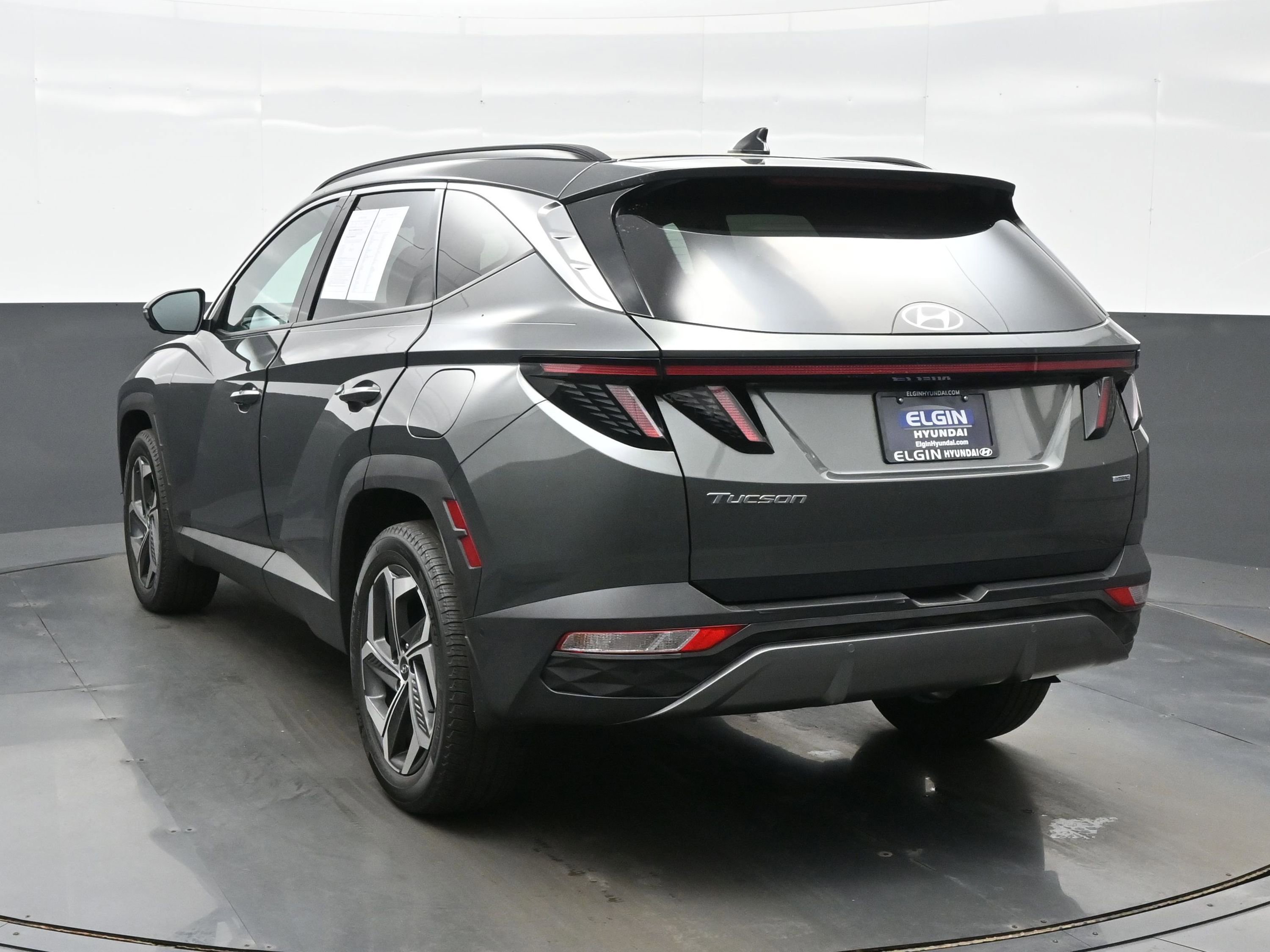 Certified 2023 Hyundai Tucson Limited AWD/4WD image 4