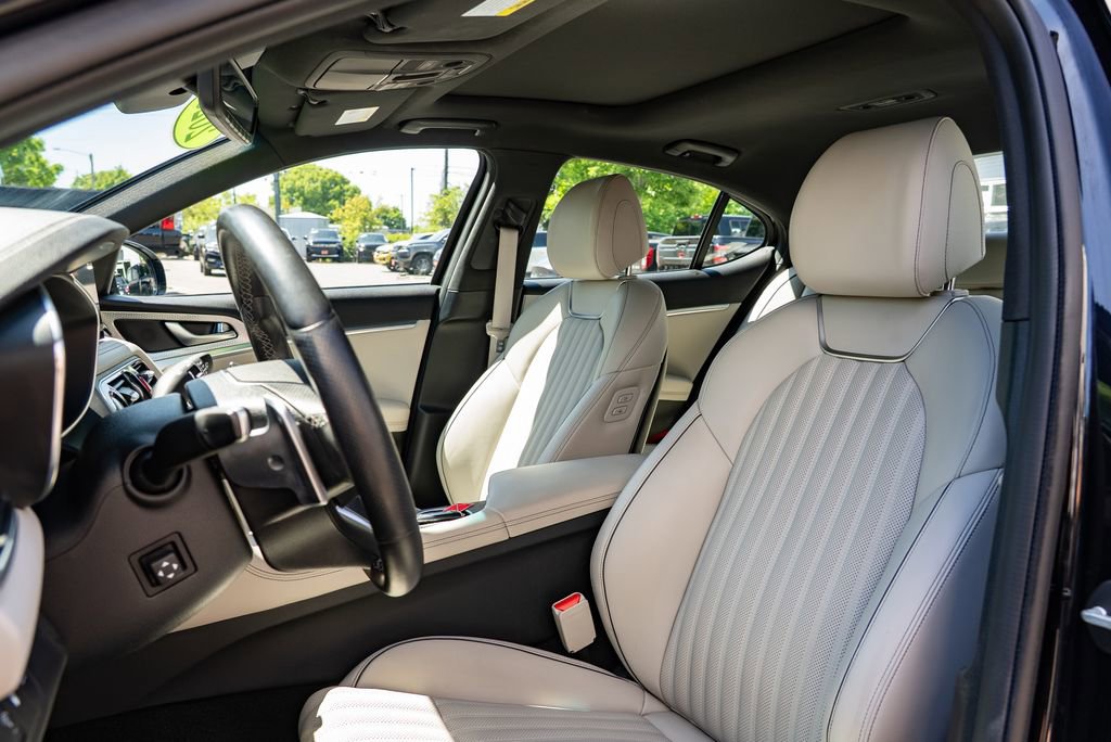 Used 2023 Genesis G70 2.0T w/ Sport Prestige Package AWD/4WD image 23