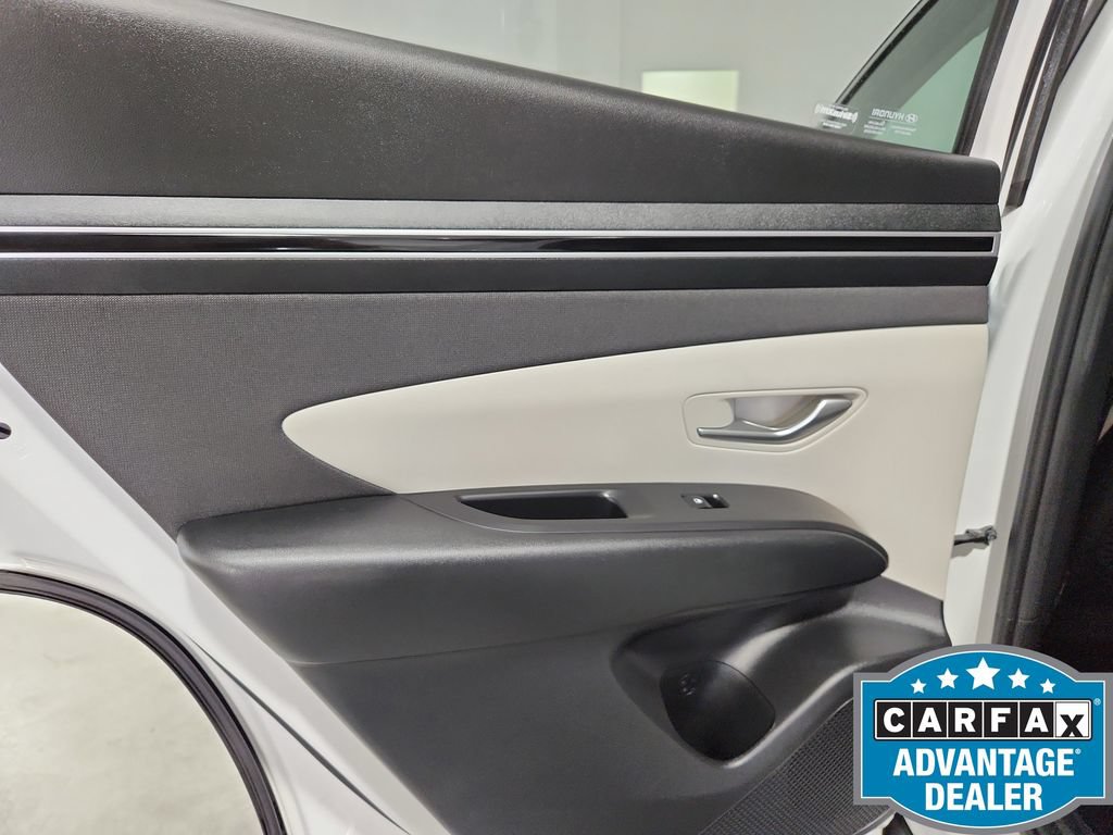 Used 2023 Hyundai Tucson SEL w/ Convenience Package AWD/4WD image 13