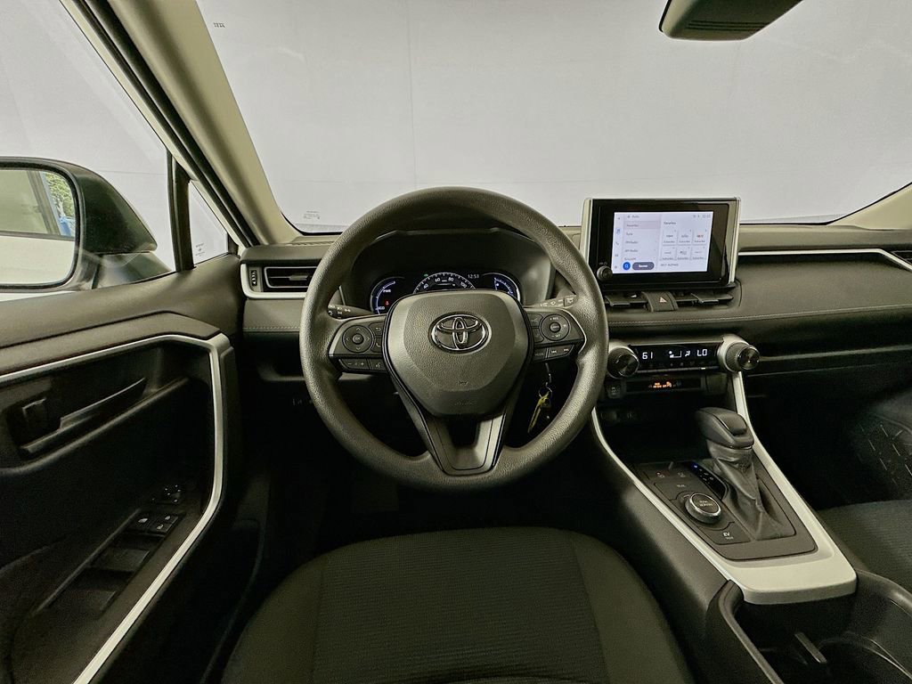 Certified 2025 Toyota RAV4 LE image 21
