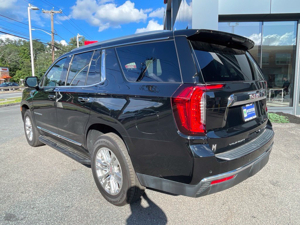 Used 2022 GMC Yukon SLT w/ SLT Premium Package AWD/4WD image 7