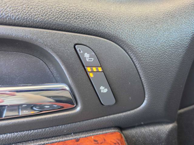 Used 2013 GMC Yukon SLT AWD/4WD image 25