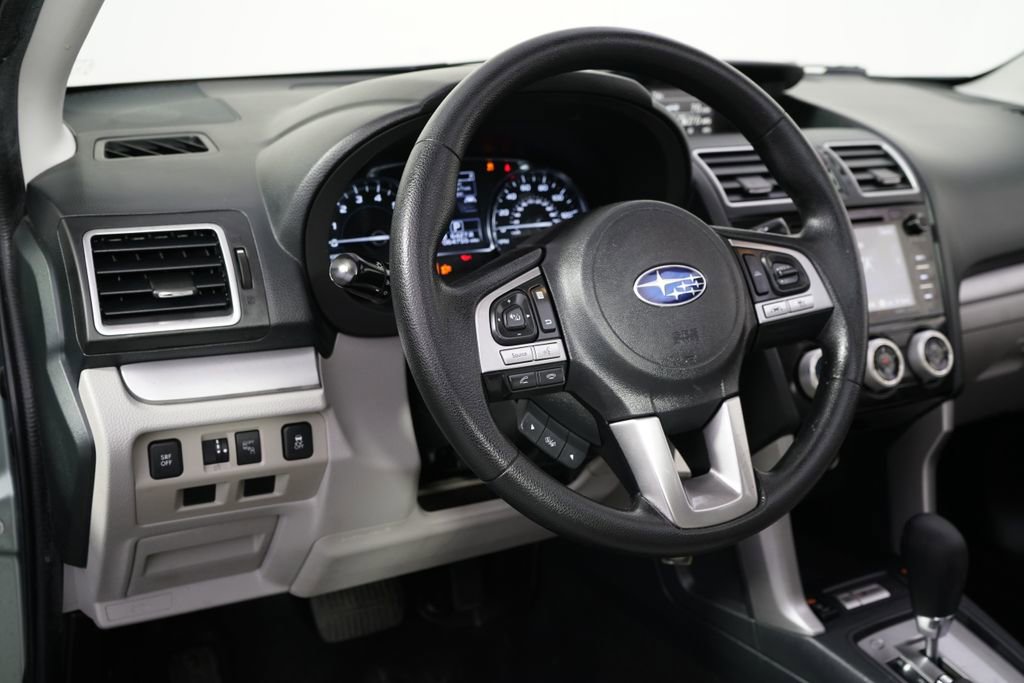 Used 2018 Subaru Forester 2.5i Premium AWD/4WD image 11