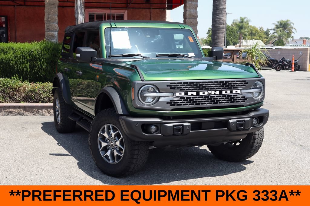 Used 2023 Ford Bronco Badlands AWD/4WD image 2