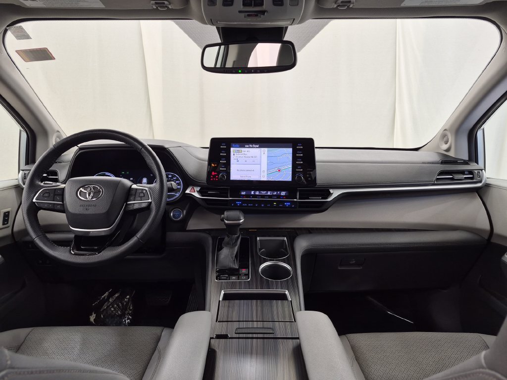 Used 2021 Toyota Sienna Limited AWD/4WD image 13