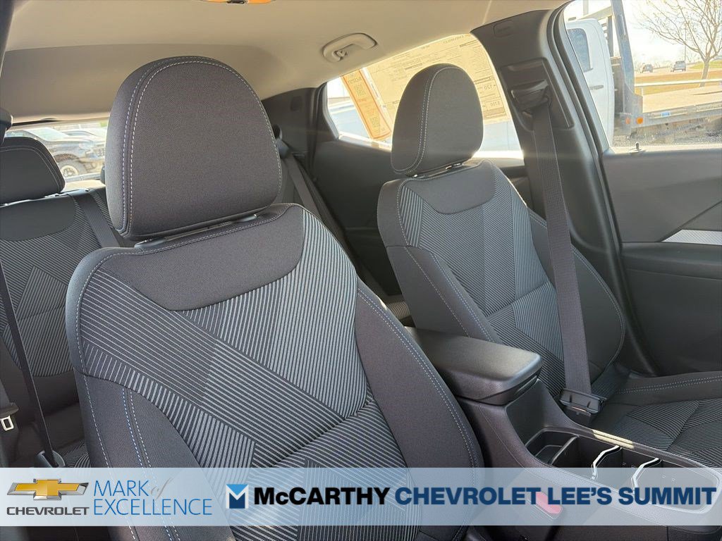 New 2027 Chevrolet Bolt LT w/ Comfort Package FWD image 28