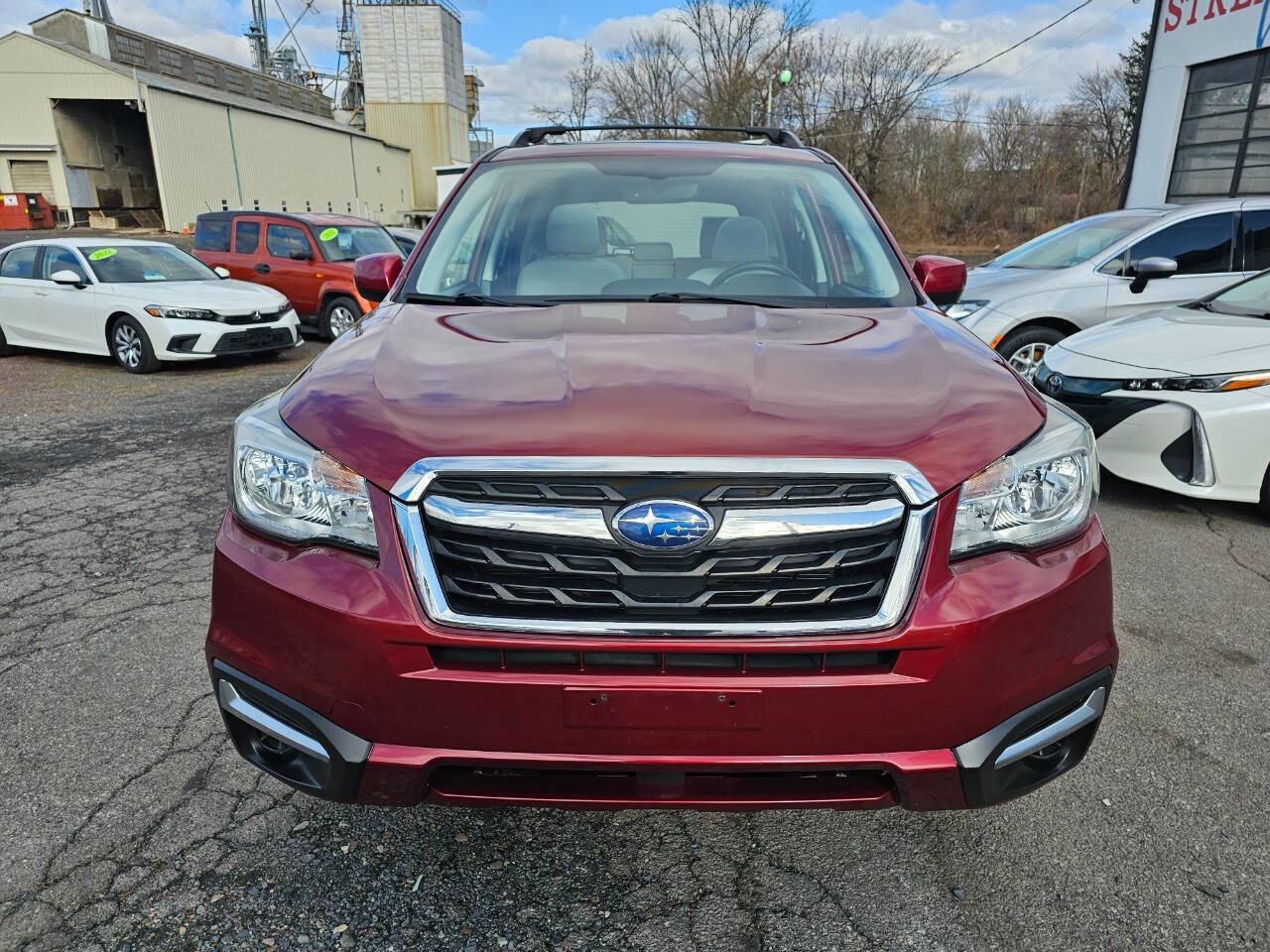 Used 2017 Subaru Forester 2.5i Premium AWD/4WD image 2