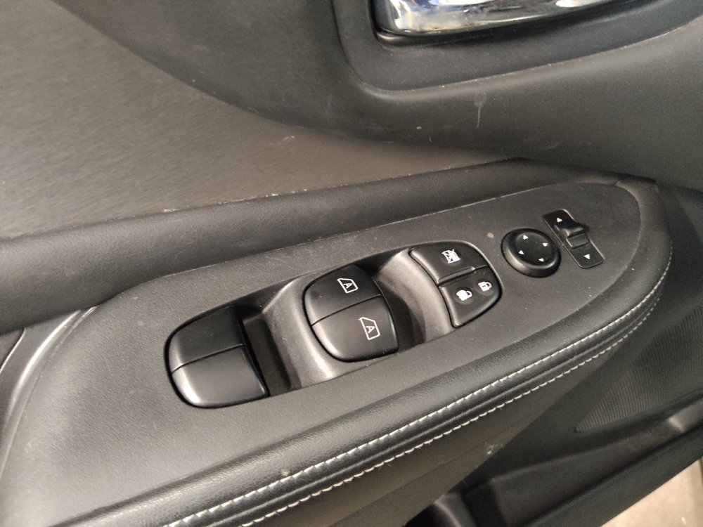 Used 2020 Nissan Murano SV image 27