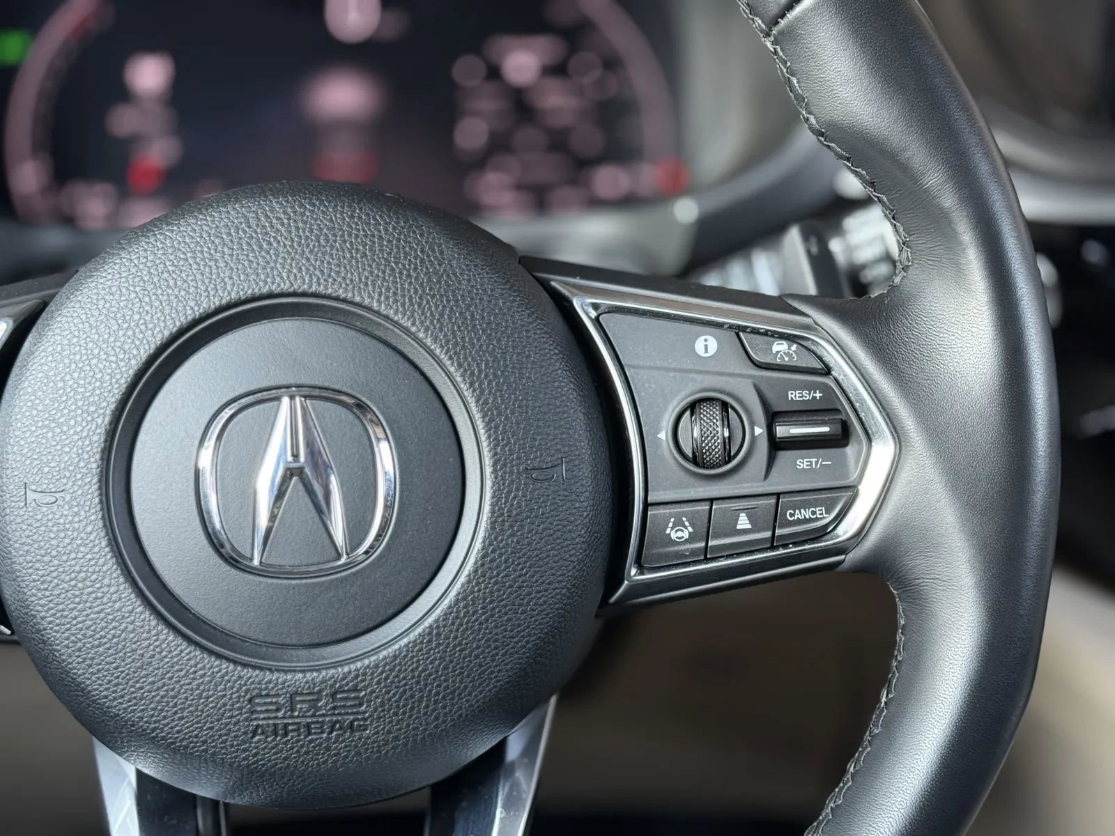 Used 2025 Acura MDX SH-AWD w/ Technology Package image 25