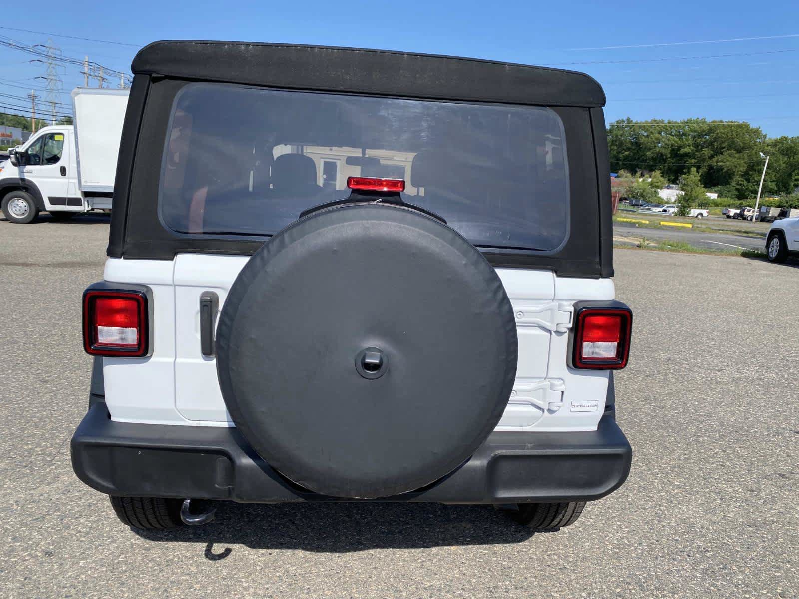 Used 2023 Jeep Wrangler Unlimited Sport AWD/4WD image 4