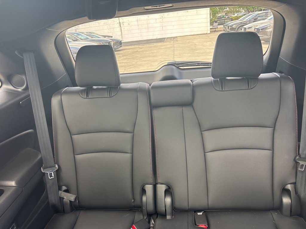 Used 2021 Honda Pilot Black Edition image 11