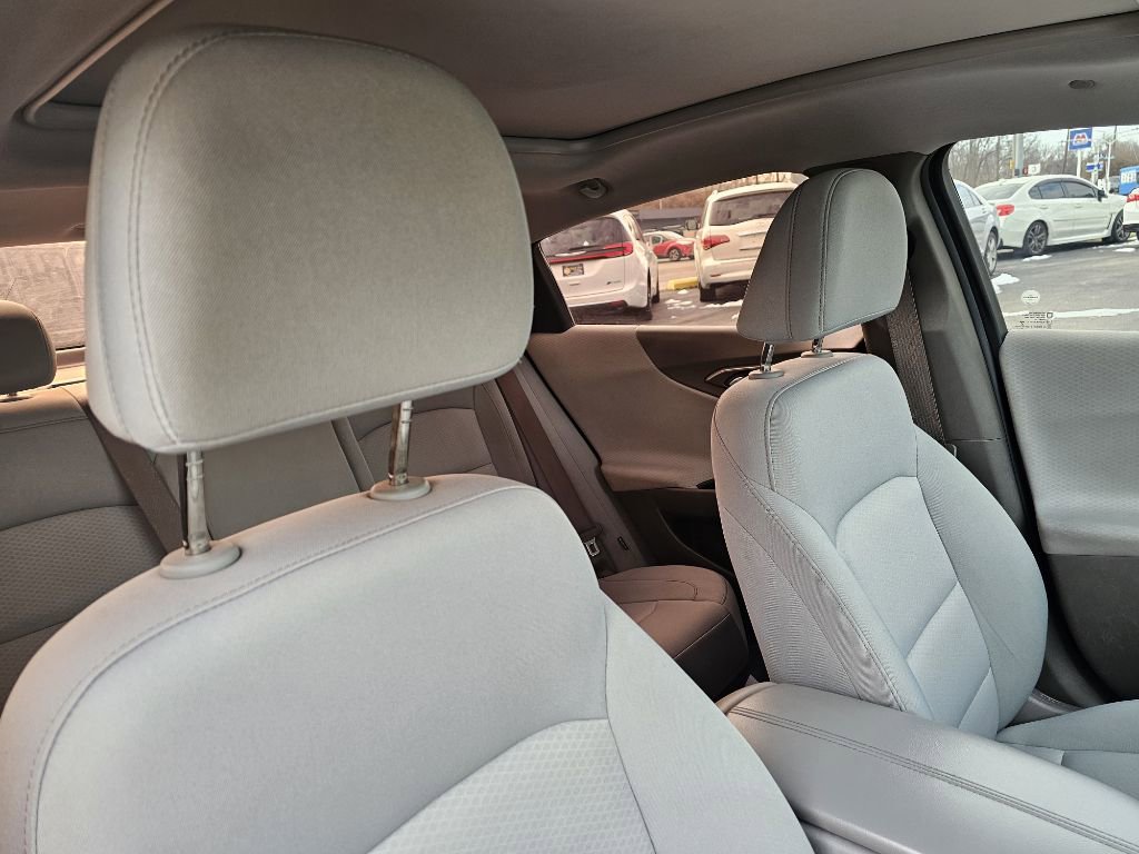 Used 2020 Chevrolet Malibu LT image 57